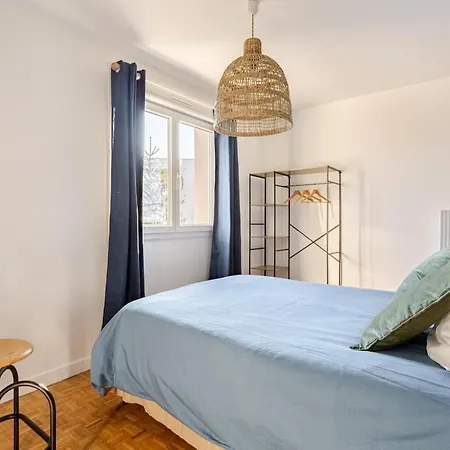 L'appart Le 19 , F3 Proche Centre Vue Cathédrale, 2 Apartamento *