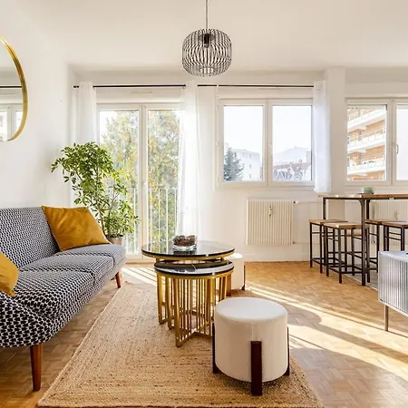 L'appart Le 19 , F3 Proche Centre Vue Cathédrale, 2 * Clermont-Ferrand