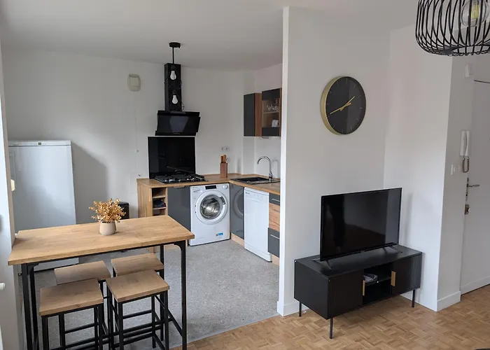 L'appart Le 19 , F3 Proche Centre Vue Cathedrale, 2 Clermont-Ferrand